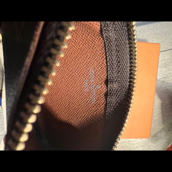 Louis Vuitton Key Pouch (Authentic) - Picture 2 of 5